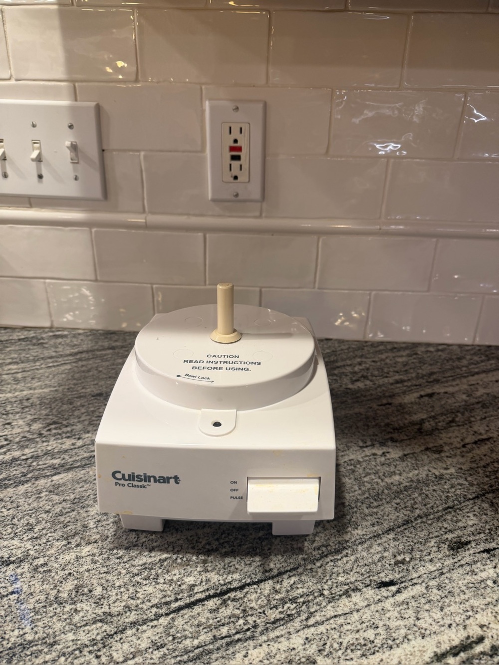 Cuisinart Pro Classic 7-Cup Food Processor DLC-10S TX Base